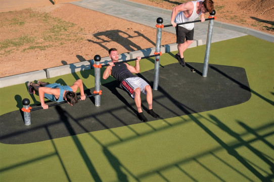 Área 8 Street Workout Calistenia