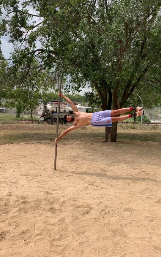 Área 8 Street Workout Calistenia