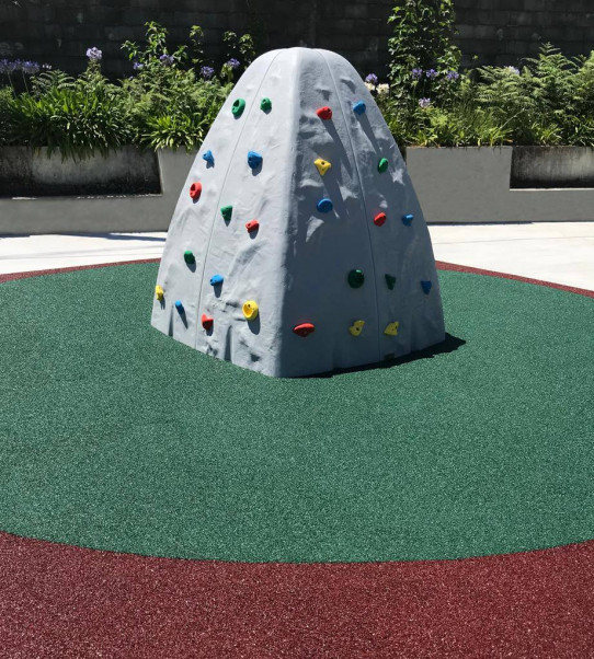 ARGOS CLIMBING BOULDER