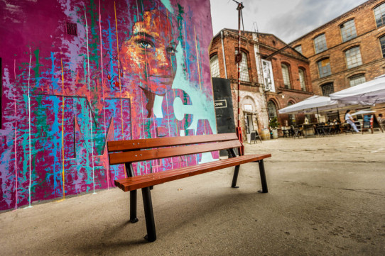 Bayu bench