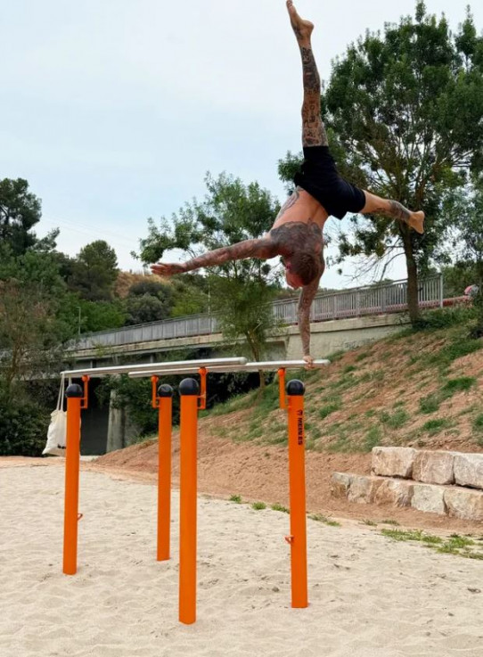 Olympic parallel bars